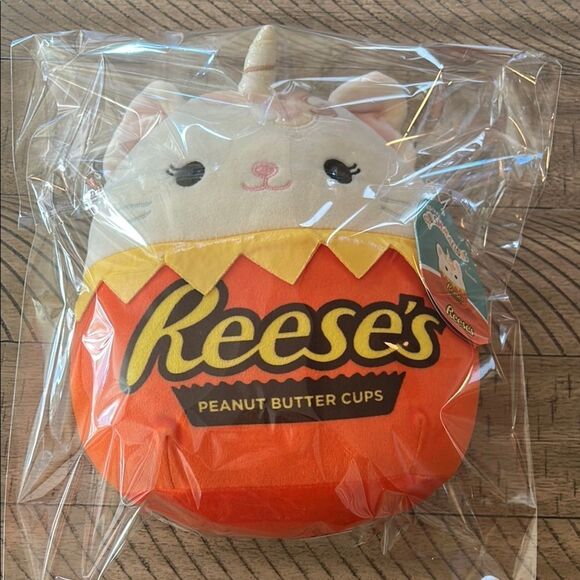 Reese's Squishmallow Unicorn Cat Plush - Picture 17 of 17